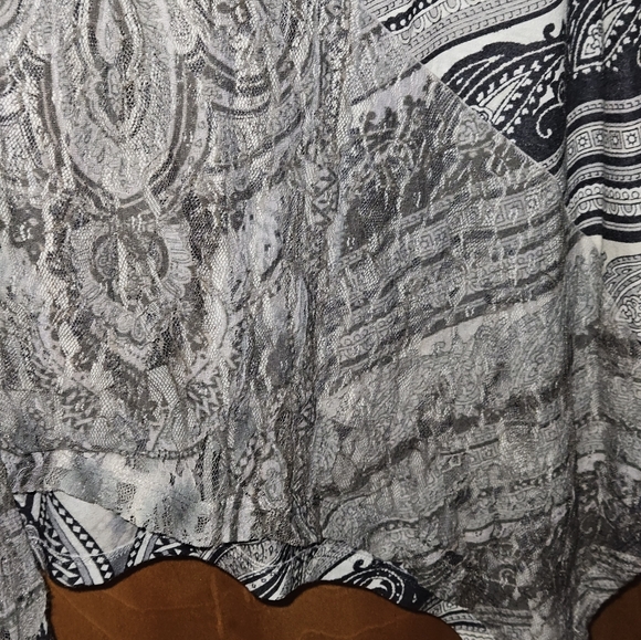 World Unity Shark Bottom Top - Picture 3 of 8